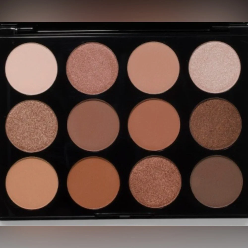 Laura Geller this eyeshadow